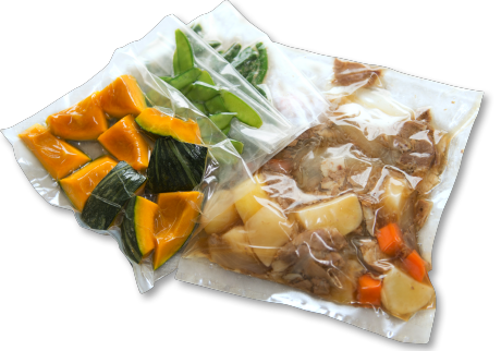 パッキングされた肉じゃが、野菜など